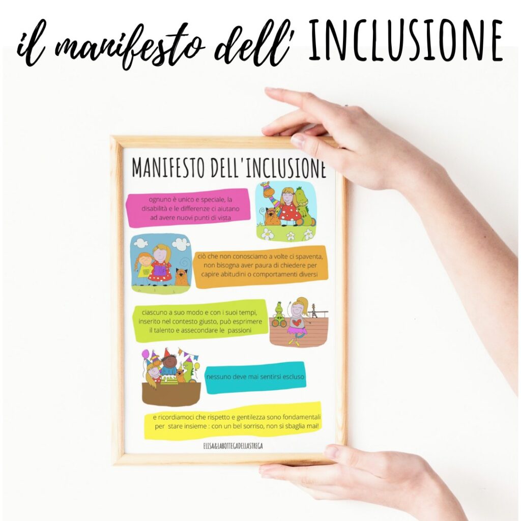 Due mani tengono un manifesto illustrato sull’inclusione, incorniciato e pronto per essere appeso, con illustrazioni per bambini che parlano di rispetto, gentilezza e unicità.